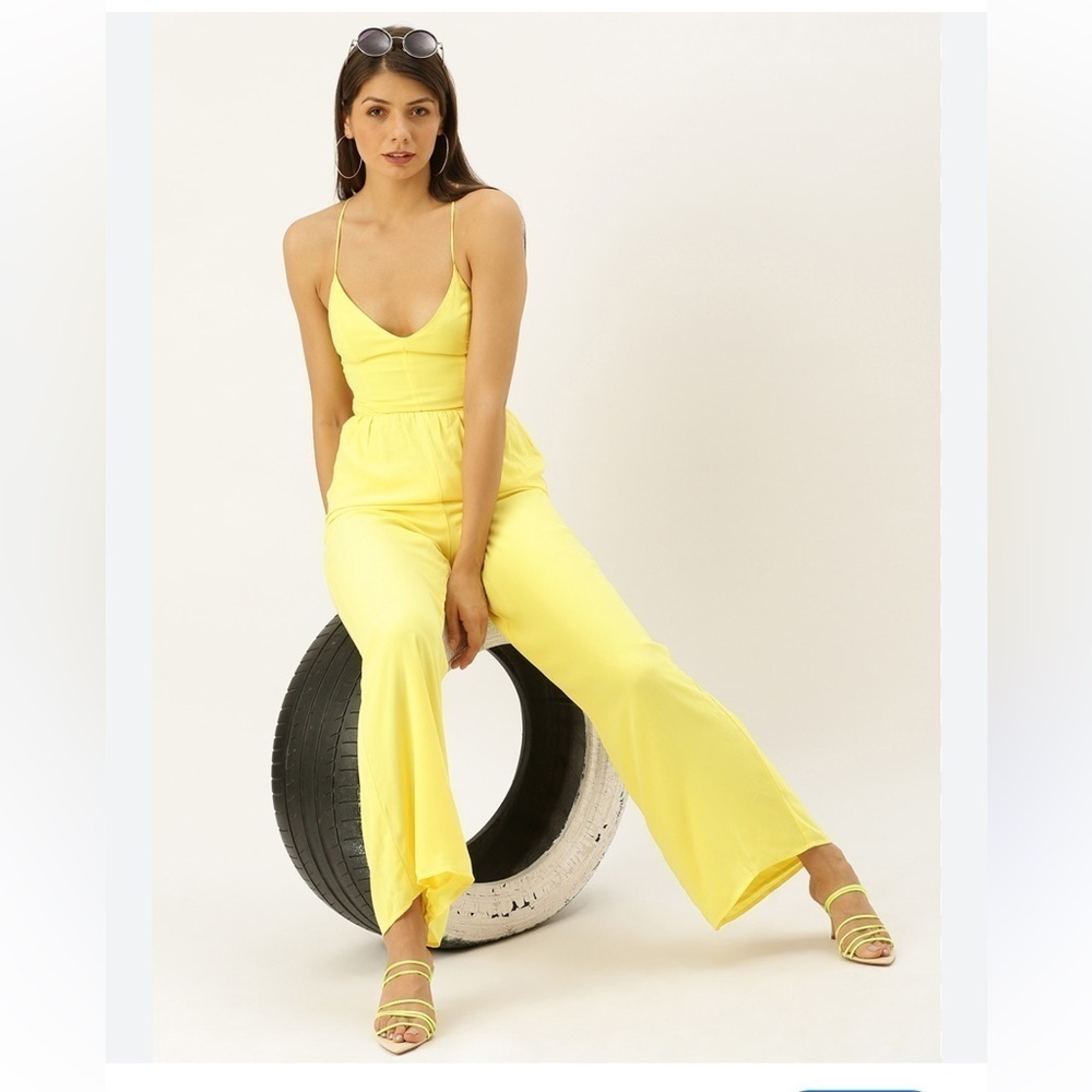 Forever 21 women’s Yellow Basic Jumpsuit size medium Wide-Leg Sleeveless Romper